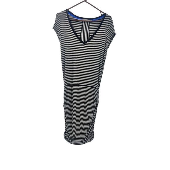 Athleta  striped rouching near the bottom - Picture 1 of 13